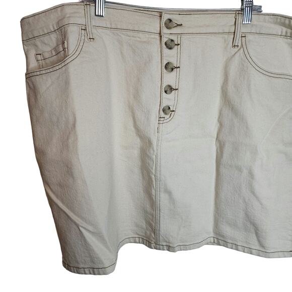 Torrid Mini Denim Button Fly Skirt, Natural, NWT Size 24 - Picture 3 of 7